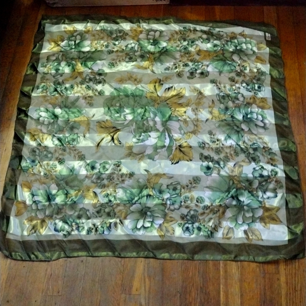 Kkw Women's Silk Scarf 36 in or 3ft squared.